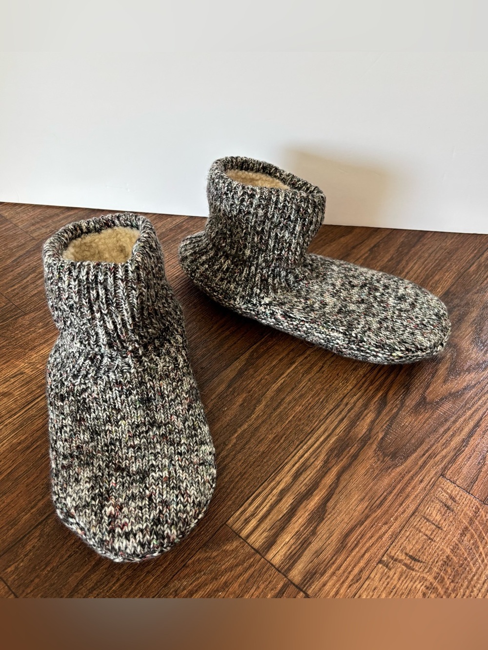 BOMBAS Gripper Slipper Booties Gray Marled Knit Sherpa Lined Unisex Large